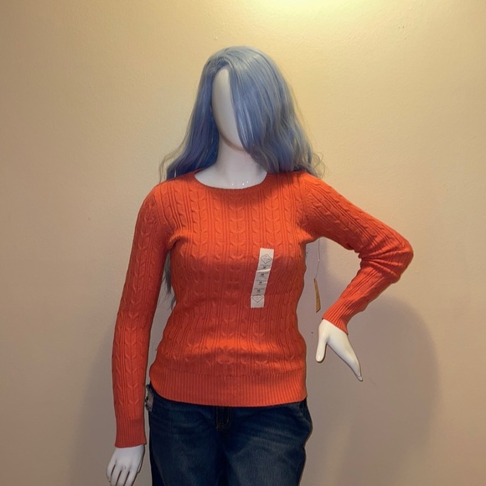 ⭐️ST JOHN’S BAY Crew necks classic cable sweater size M